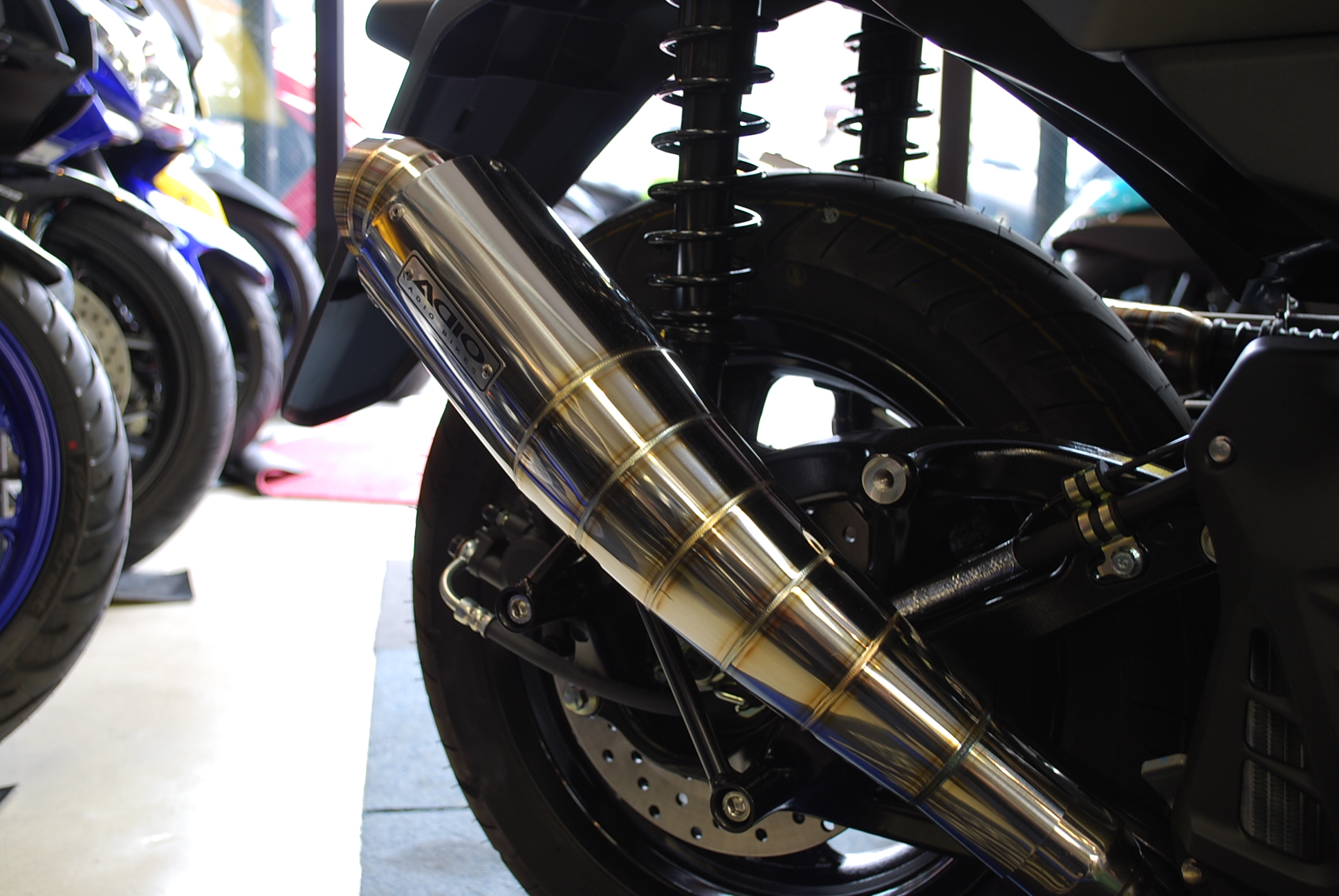 トリシティ　バーハン　ADIO カスタム 008